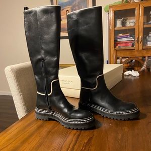 NIB Antonio Melani Courtney Grow Size 7 boots
